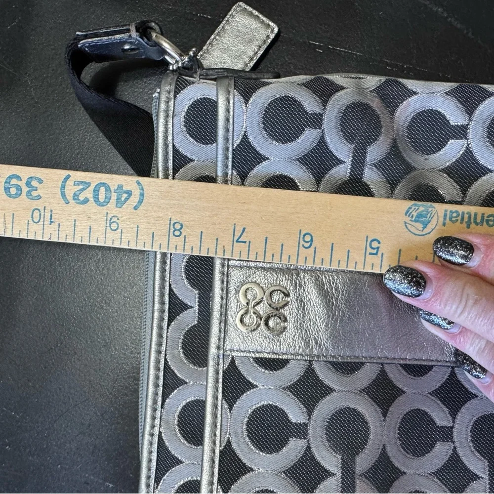 Coach‎ Julia Op Art Swingpack crossbody bag